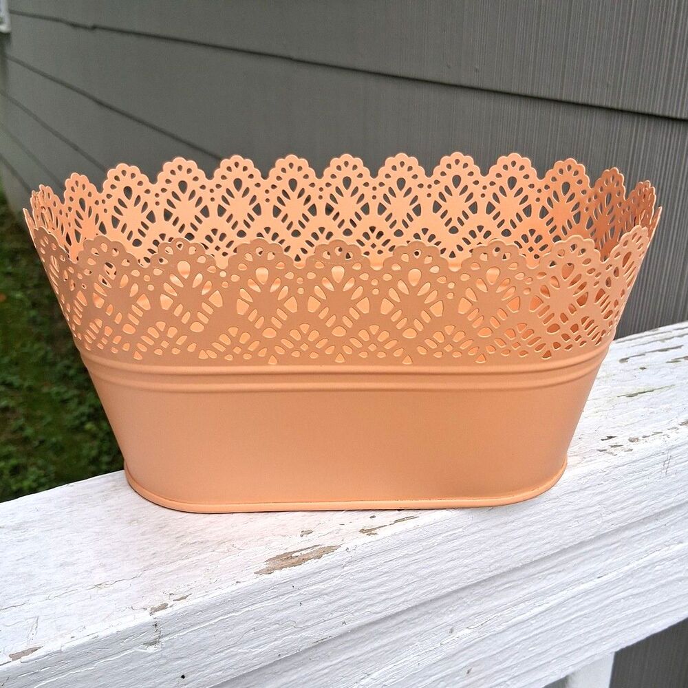 369 Peach Decorative Metal Oval Basket Scalloped Edge Planter Bathroom Kitchen